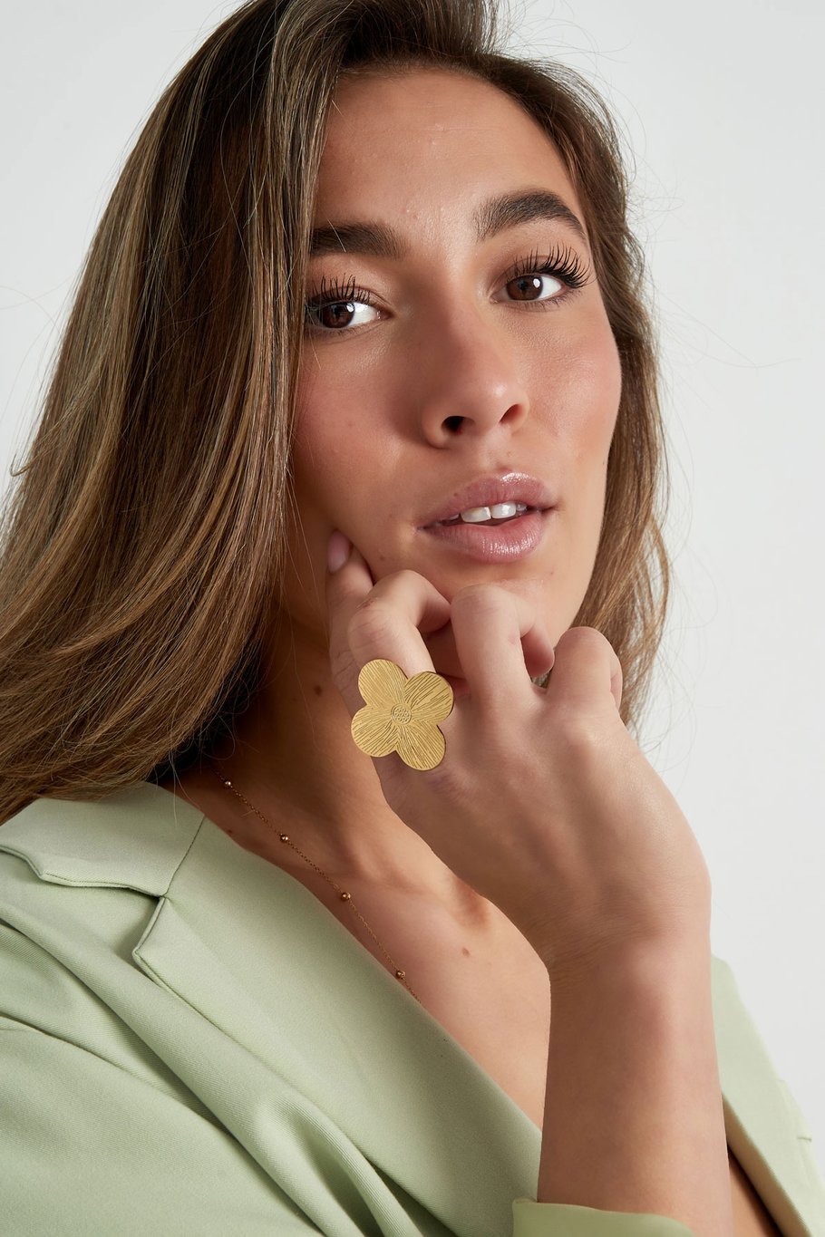Anillo de declaración con trébol - Color dorado