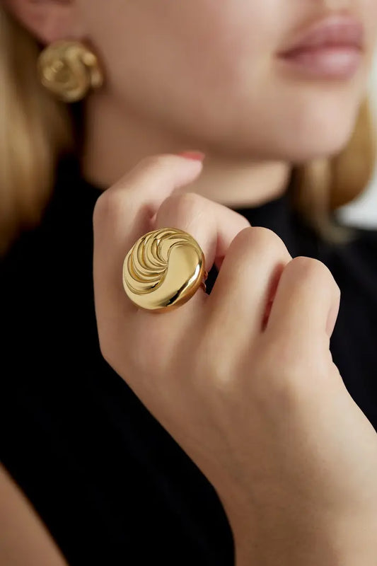 Anillo Twizzle Wave - Color dorado